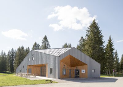 Bâtiment d’accueil 4 saisons – MONTLEBON (25)